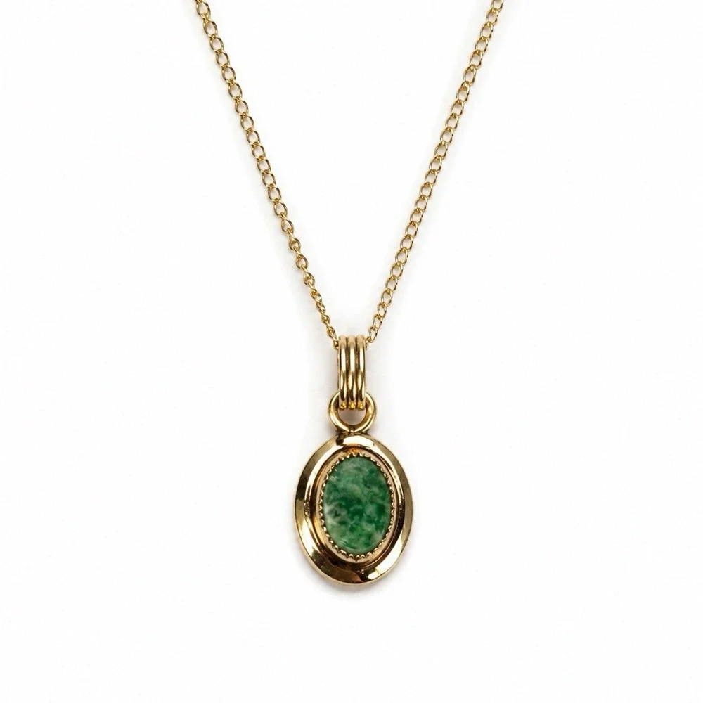Vintage Sarah Coventry 1/20 12K Gold Filled Green Stone Pendant Necklace Oval